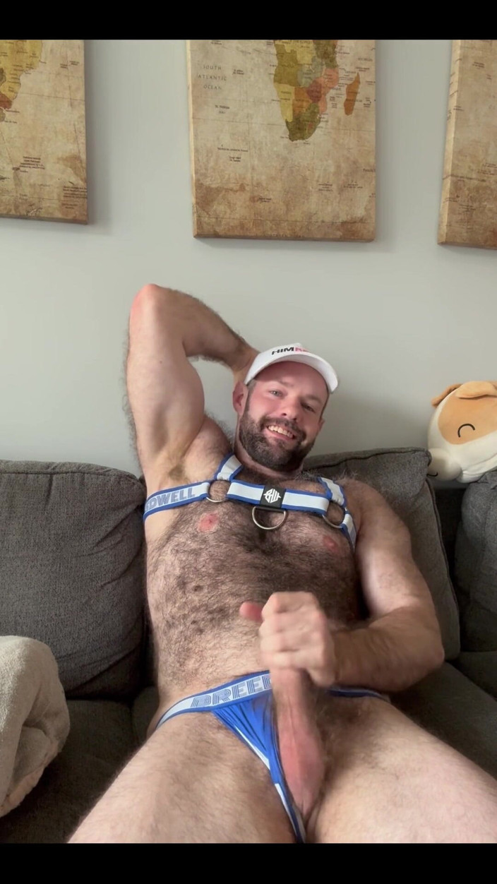 BeefyCanuck: Jen nějaká masturbace pondělí