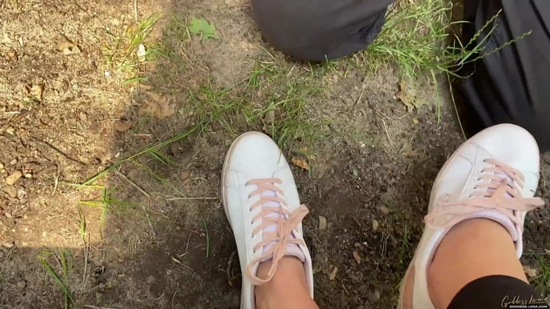 Goddess Lena: Lick my feet loser