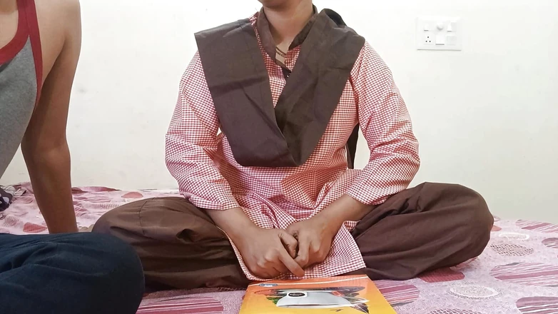 YOURAMRITA04: Indian Desi Village Student był jebanie z chłopakiem w sypialni...