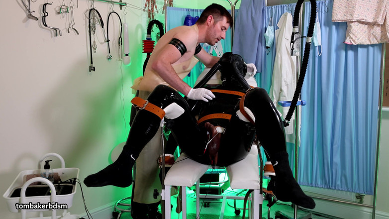 TomBakerBDSM: Vytváření bezduchého dronu na lékařské klinice Pt 2 (4k)