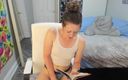 Nadia Foxx: वाइब्रेटर पर बैठे हुए हैरी पॉटर को उन्माद से पढ़ना pt.3