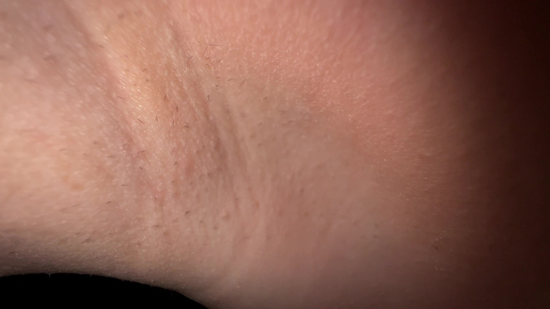 Mia Foster: Close up arm and armpit worship and dirty talk