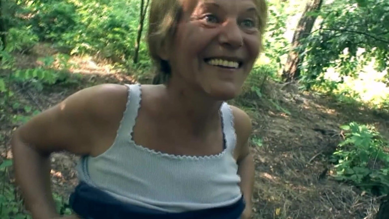 Mature Wanker: Возбужденные мамы Neu