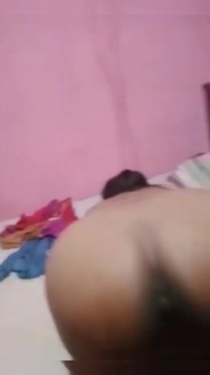 Hot Top: Desi paar selbstgedrehten sex