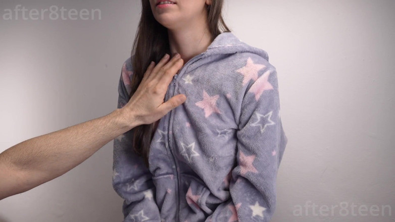 After8Teen: Przyjaciel mojego ojczyma wszedł dziś do środka. Co dalej?