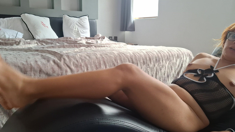 Crystal Phoenix: Cowok gemuk ini lagi asik seks anal sama gadis transgirl