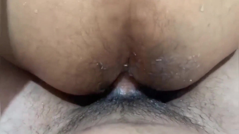 Leandro e Asafe: Pantat bahenol cewek gila ini dientot habis-habisan sampai dia keenakan!