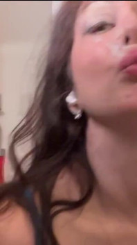 Ashlynn Gets a Facial