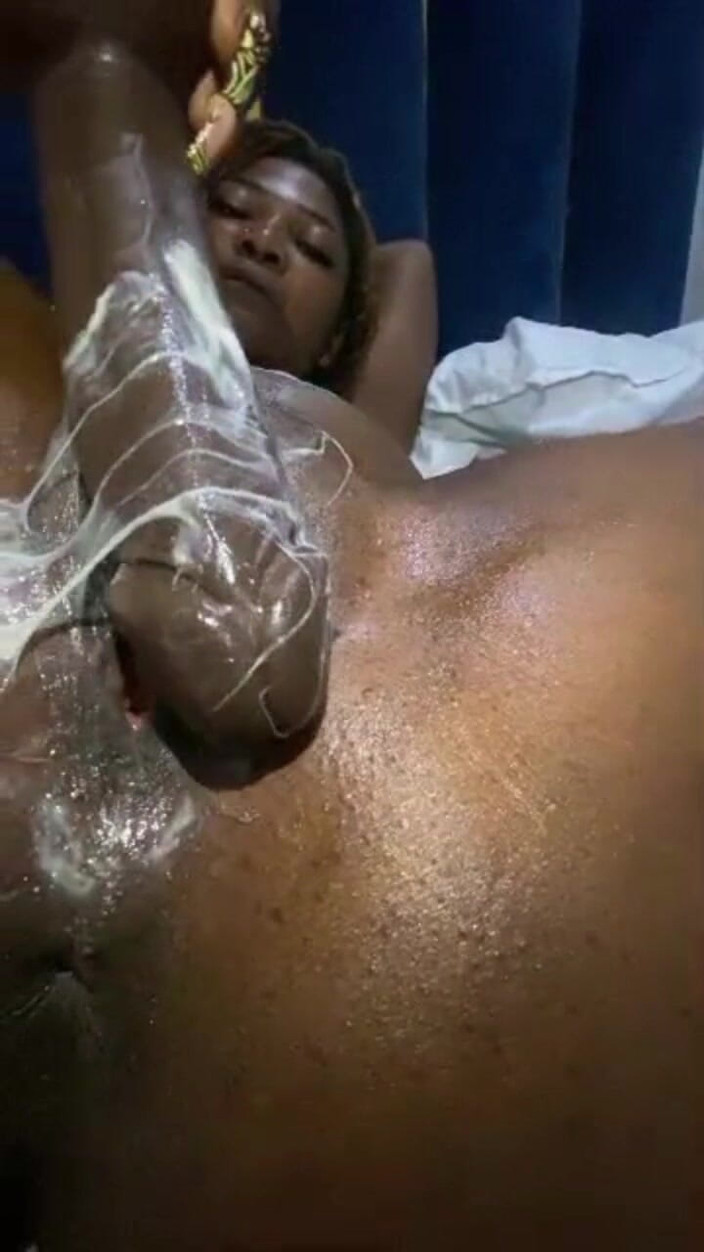 Prettypussy102: Melancap solo