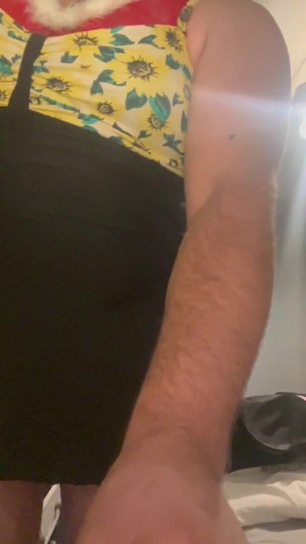 Shaun Cbt: Nô lệ con cu với crossdress và bàn tay trói...