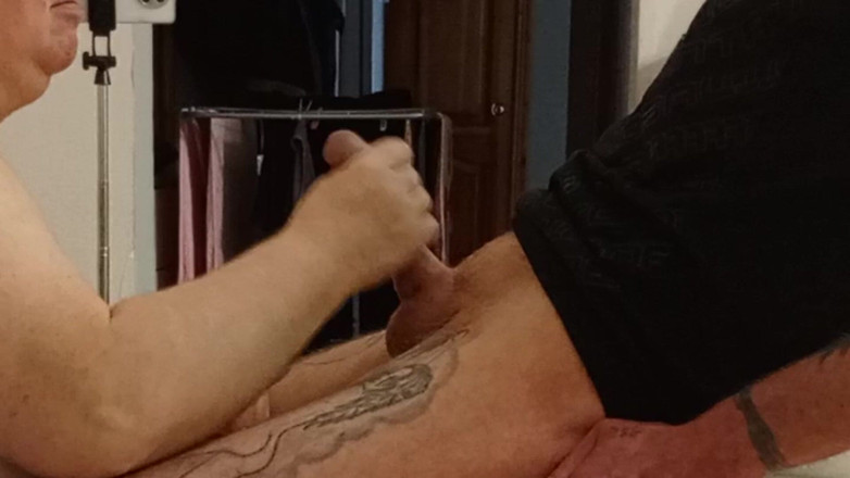 Zona901: Granne gör en oljekuk avrunkning