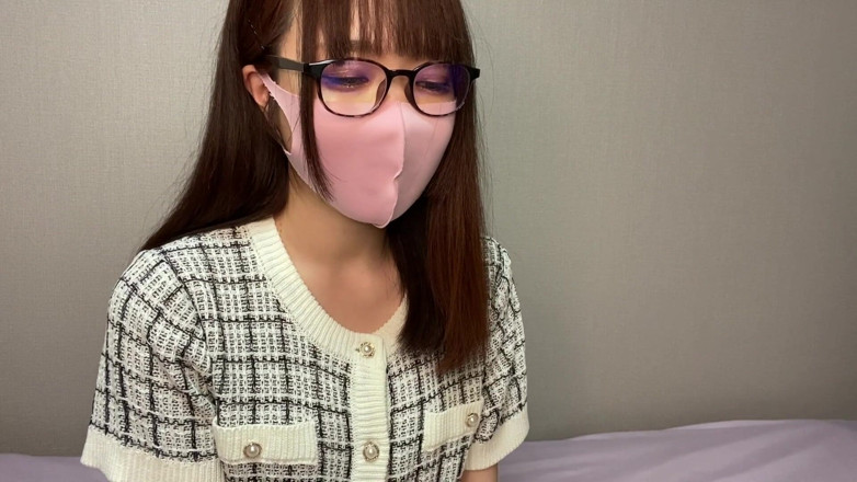 Gionji Miyu: Nerd asiática se dedando para você