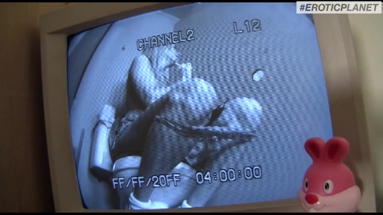 Erotic Planet X: Christina skye prende un cazzo enorme e le fa un...