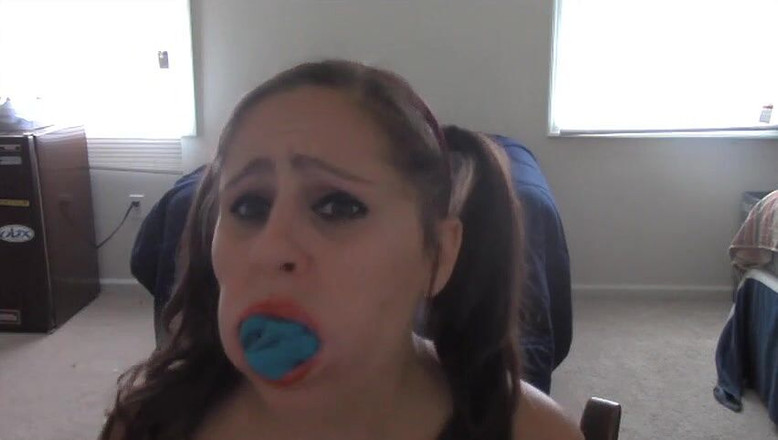 Selfgags classic: Self-dávení na skypu!