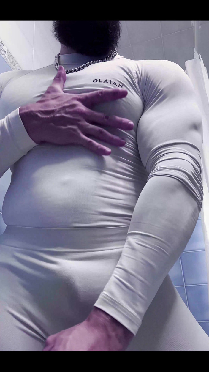 Mister Stone: You Can See This Crazy Lines Through the Thin Cloth