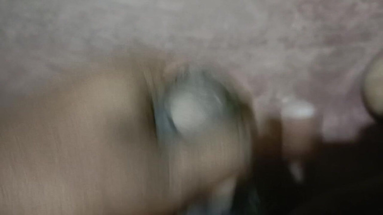 LegalVector8: Người đàn ông Ấn Độ mới làm tình bằng tay