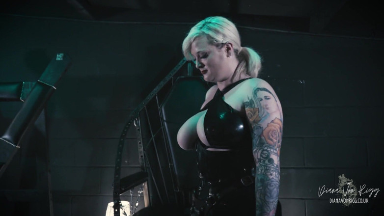 Diana Von Rigg: Deep Anal Pegging in Her Dungeon