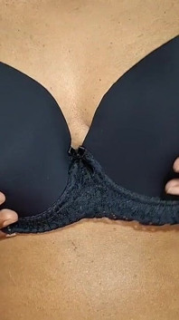 Ranní show indické tetičky s velkými prsy