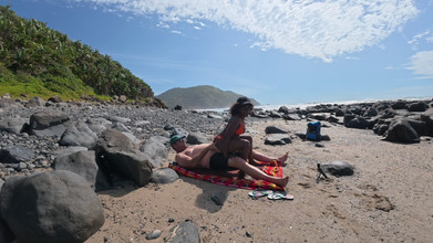 Black Swan: Pierdută între maree și reciproc - matură sexy negresă excitată își călărește iubitul