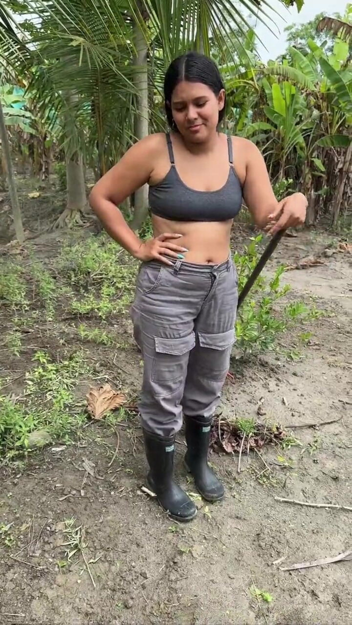 EMY_AND_JONH: Edle Bäuerin macht geschäft mit arbeiter