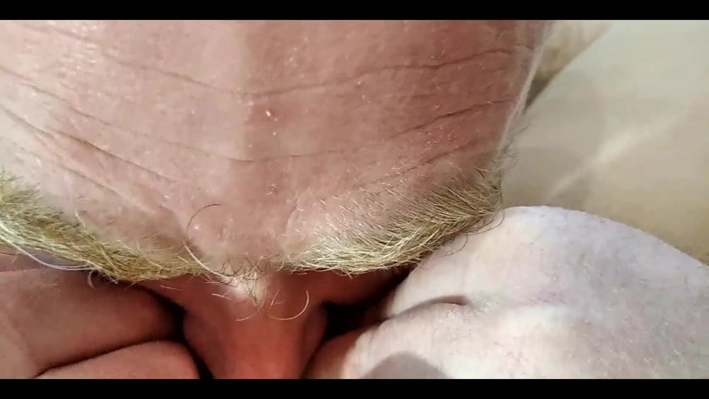 AimeeParadise: Mr. Pussy Jilat Dan Mengolah Kedua Lubang Istri Tercintanya Dengan...
