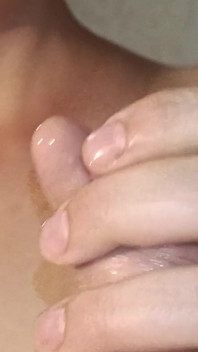 Rakaman dekat blowjob buatan sendiri