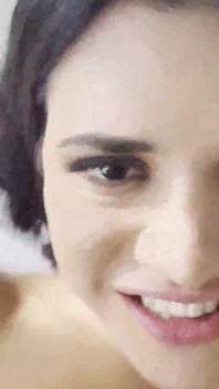 Alice Thunder nadržená brunetka děvka si užívá ptáka v kundičce a zadku Od Christian Clay