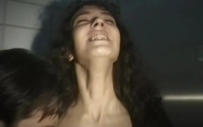 Deutscher hardcore: Cum Eating German Teen Pounded in Bathroom