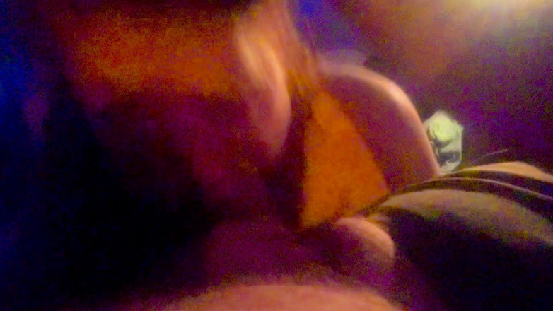 Chester Van Name: Seksi kızıl saçlı Liz Lane Chester Van'a başka bir harika...