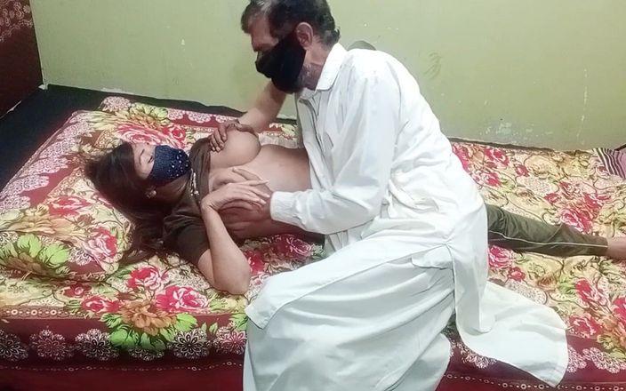 HotQueenPk: Une jeune étudiante desi indienne ko tharki prof ny chod diya...