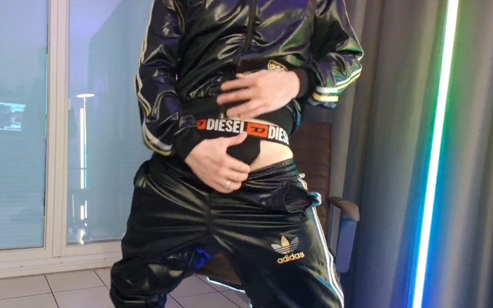 Roman Heart: アディダスチリパート62の兼