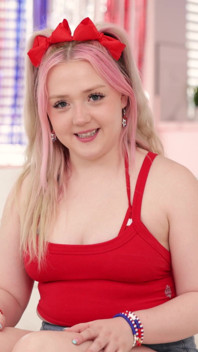 Step Stepdaughter Wants to See More Than Just Fireworks - Eva Nyx
