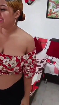 Sora mea vitregă mexicană mai în vârstă este fericită să-mi vadă din nou pula mică