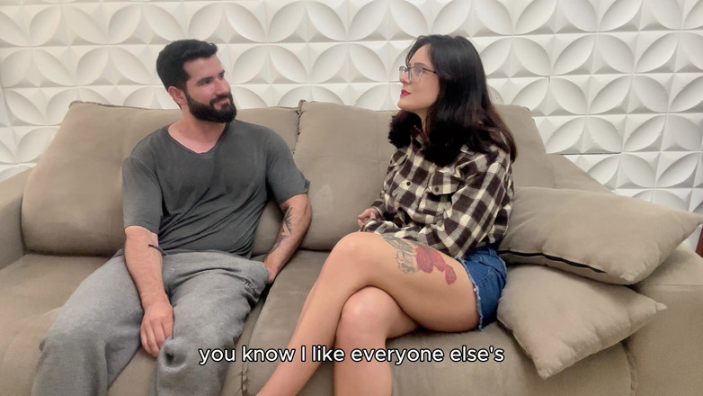 Shamelesscouple: スーパーガールが発見、彼女のアソコを舐める時間だ