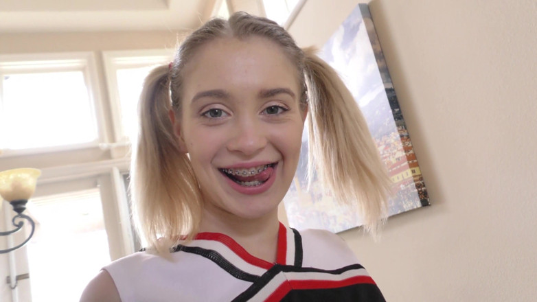 Hefburg: 18yo Cheerleader with Braces Loves It