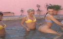 The Window of Sex: Lesbisk gruppscen-2 orgie av lesbiska tonåringar i bikini jävla med...