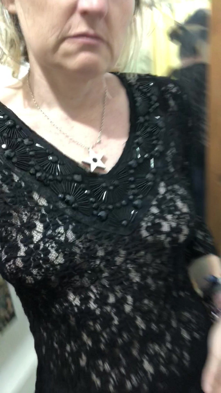 MistressWriggler: 공공 장소에서 벌거벗은 것이 유일한 방법일 때!