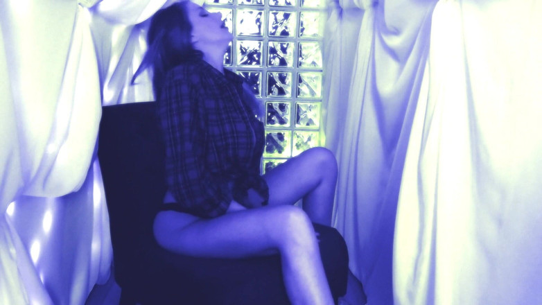 Danielle Maye: Open Your Mind