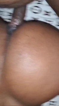 Baisé Les Jolis Fesses Brunes Jusqu'à Jouissances.