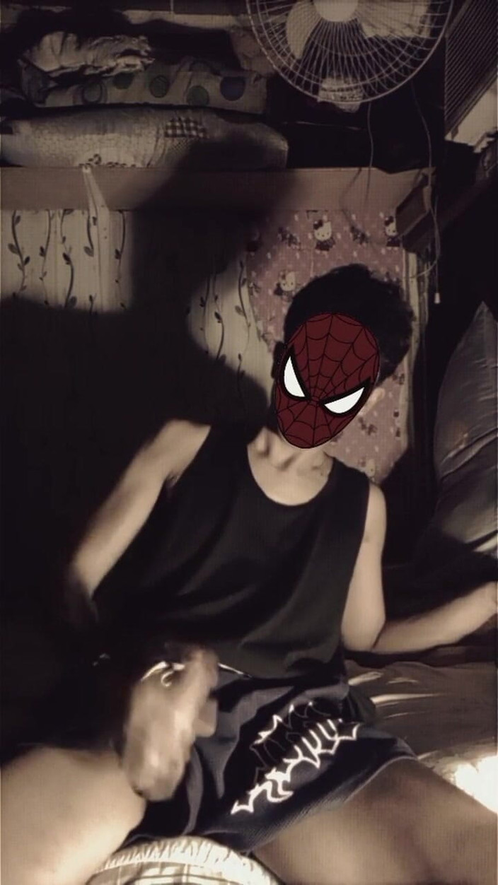 Sunflower Baby 69: Masturbasi sambil sendirian di kamar