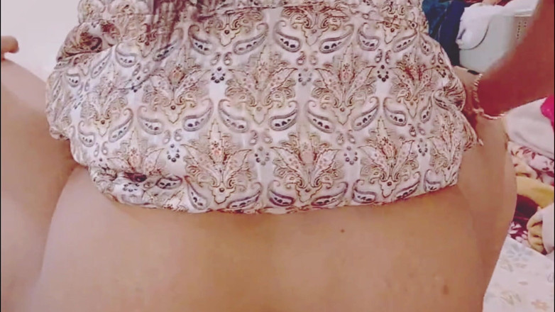 Akhi moni: BBW moglie indiana non si aspettava suo marito tornare a...