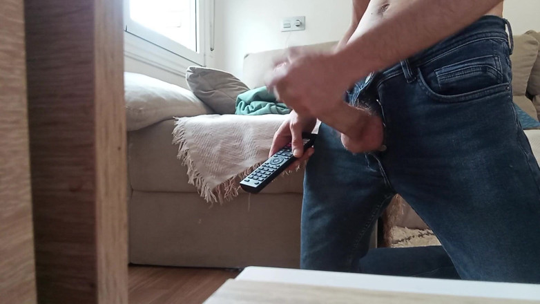 Elvissc: The Horny Jerk off with the Nice Big Cock Jerks...