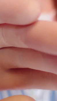 Asmr：手术手套（arya grander）。