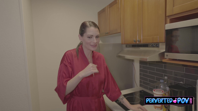 Perverted POV: En iyi arkadaşımın karısını işteyken sikiyorum