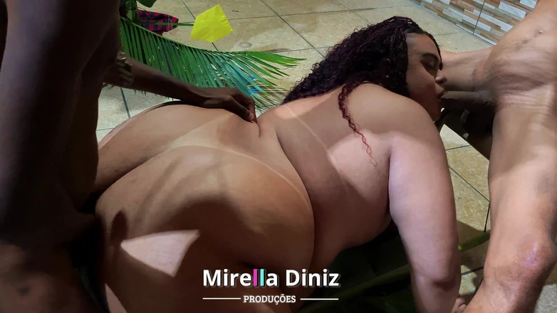 Mirella Diniz: Той гарячий трансвестит