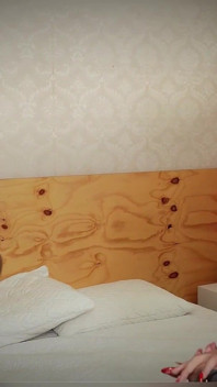 Tour Della Casa Di Una Grande Attrice Porno - Finisce Con Un Ottimo Sesso