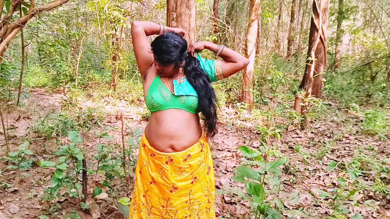 Telugu honey lips: Outdoor Forest Sex. Desi Bhabi Fucking Husband's Small Big Dick....