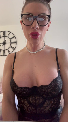 CALLIE ROKS: Úkol psaní na řádek