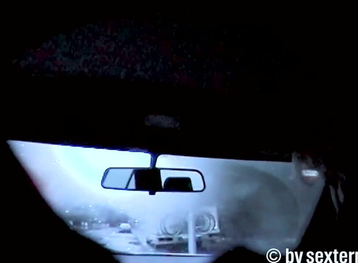 Pete on Tour: MILF Perverse Veut Monter Dans La Voiture