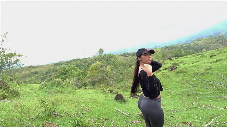 Labigassa: I Walk Around the Farm and Fuck My Girlfriend the...
